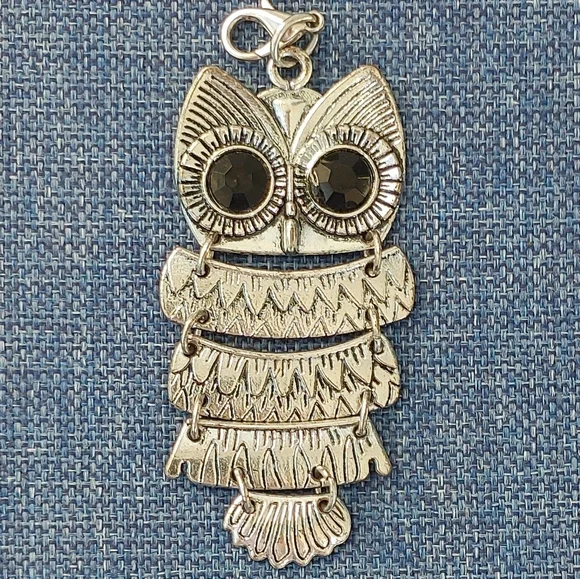 Vintage Large Dangling Owl Pendant - Picture 7 of 9